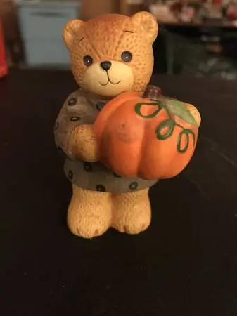 Vintage 1985 Enesco Lucy & Me Bear with FALL PUMPKIN HARVEST Figurine