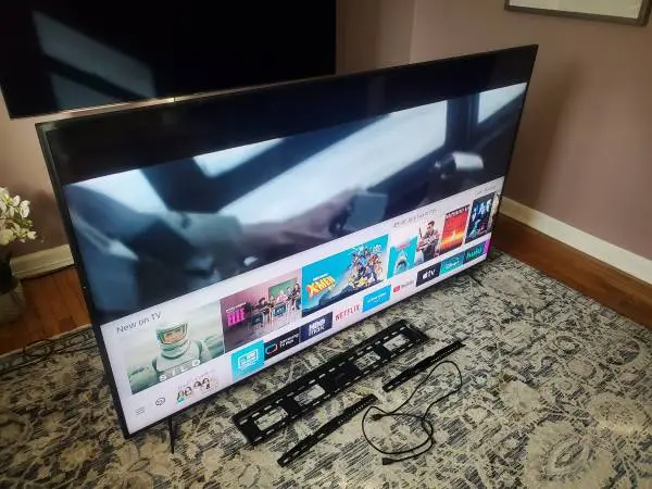 Samsung 82 4K QLED TV