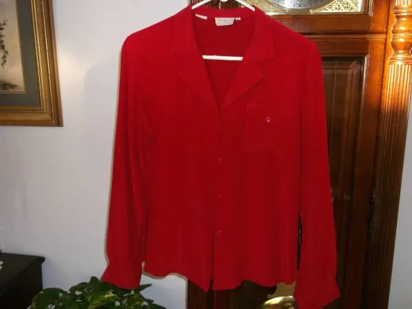 Jones of New York Red Silk Blouse ~~ Size 14 ~~ Excellent