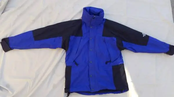 The North Face Jacket with Gore ActiVent - size Medium
