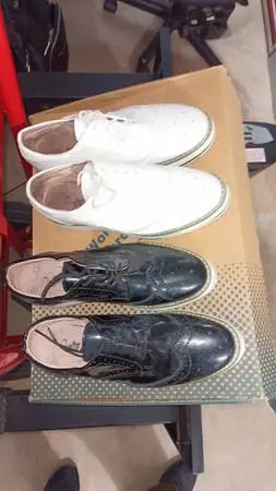 2 womens shoes