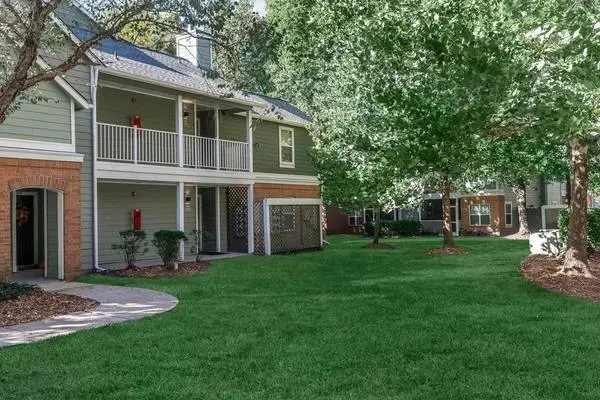 Easy Access to Freeways, Dishwasher, 2B/2B
