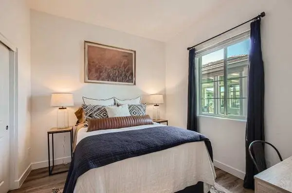 **Lease & Enjoy FREE Rent** 24-Hour Fitness Center, 2 Bed