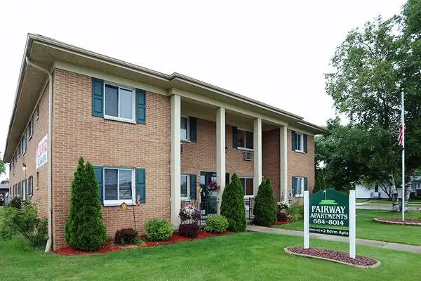Pre-3-Fairway Apts. Manitowoc-1 & 2 Bed Available