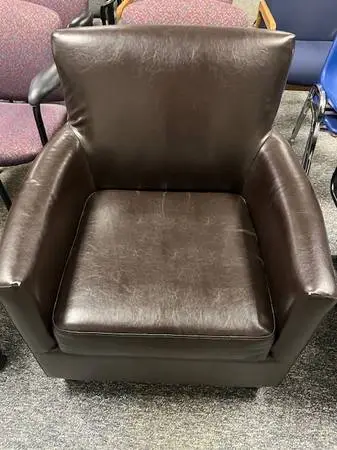LEATHER CHAIR