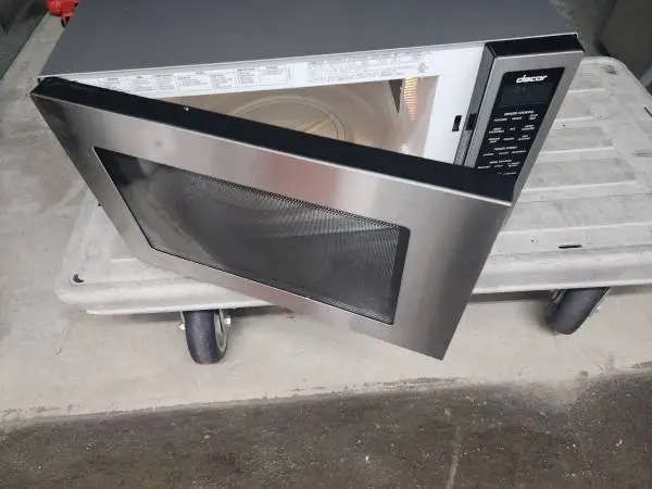 Dacor - Distinctive 2.0 Cu. Ft. Microwave with
Sensor Cooking - Stainless Steel