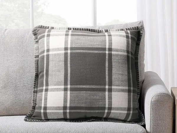 BRAND NEW Better Homes & Gardens Plaid Square Throw Pillow, 20 x 20
