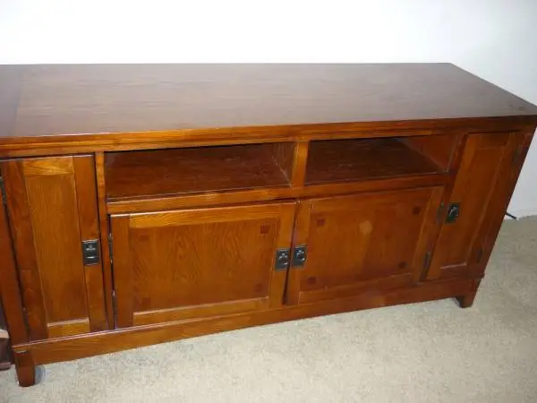 Large Cherrywood TV Table w/ Plenty of Storage