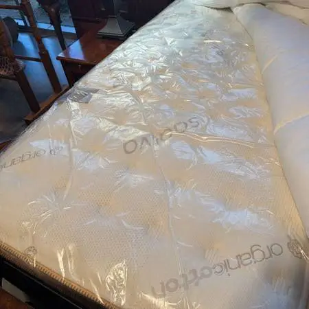 Saatva Classic Firm Twin XL Mattress