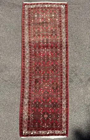 VINTAGE PERSIAN HOSSEINABAD HAND KNOTTED RUNNER, 3.3 x 10.0