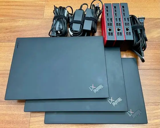 Lot of 3 ThinkPad X1 Carbon 11th gen i5 16/512GB WUXGA Touchscrn+Dock!