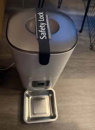 Like New PitPet Automatic Pet Feeder 6L Smart Digital Cat/Dog Food Dispenser