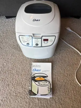Oster 2 lb EXPRESSBAKE Breadmaker: bread maker