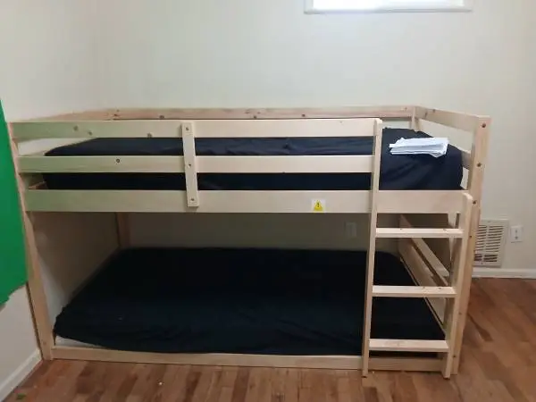 Bunk bed