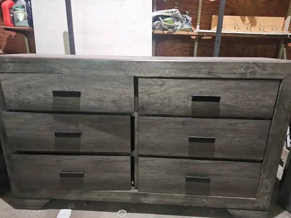 BEDROOM FURNITURE SET-DRESSER W/ MIRROR & NIGHTSTAND