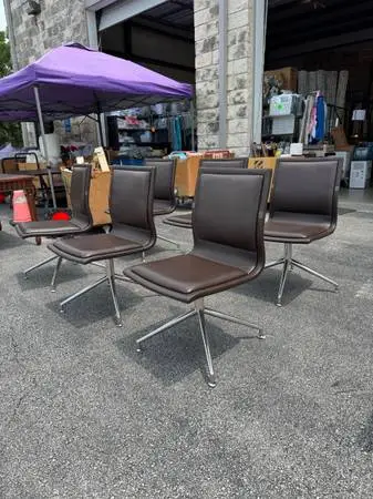 Set of 6 Swivel Dining / Office Chairs