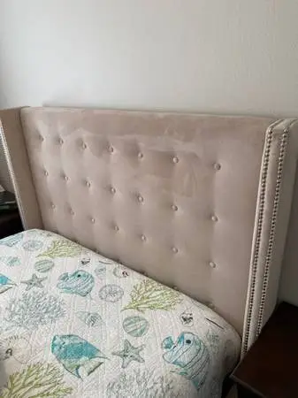 Full size bed