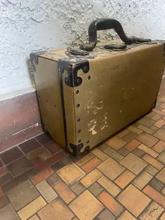 Old Vintage Photo Camera Storage Shipping Hard Shell Carrying Case Box