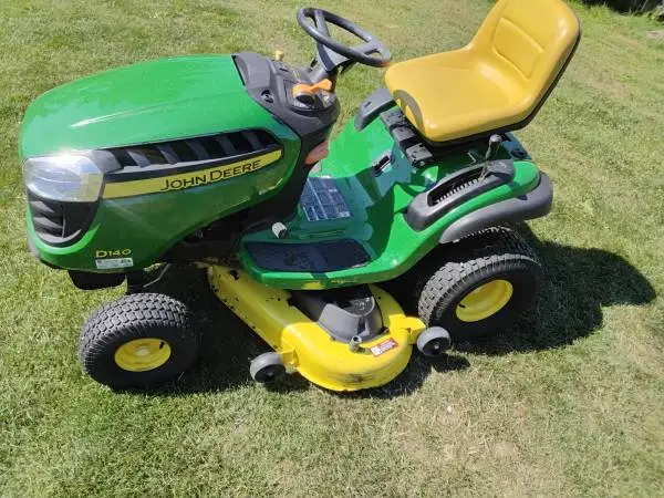 John Deere Riding lawn mower