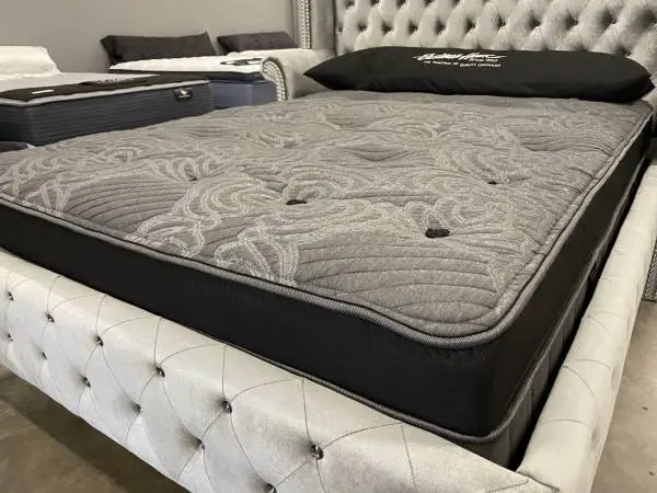 Brand New Pillow Top *Mattress* set in Plastic