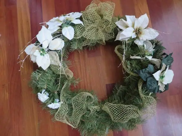 CHRISTMAS WREATH-27 inch