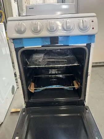 GREAT CONDITION DANBY WHITE COLOR COMPACT.ELECTRIC ((220V )) STOVE