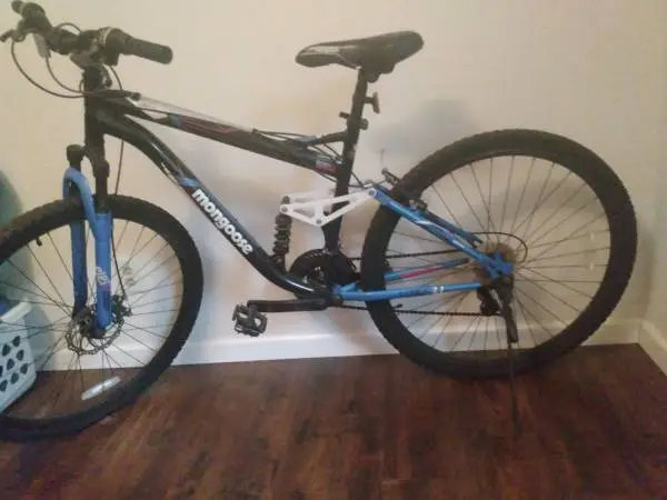Mongoose 700c🌟🌟🌟🌟🌟🌟🌟🌟🌟🌟🌟🌟🌟🌟🌟🌟
