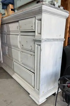 Large wooden dresser with 11 drawers