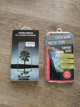 iPhone Xs Max & 11 Pro Max Screen Protector For Sale ($ 2 Each)