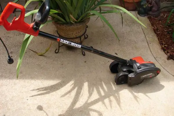 EDGER - BLACK & DECKER - CORDED - EDGE HOG