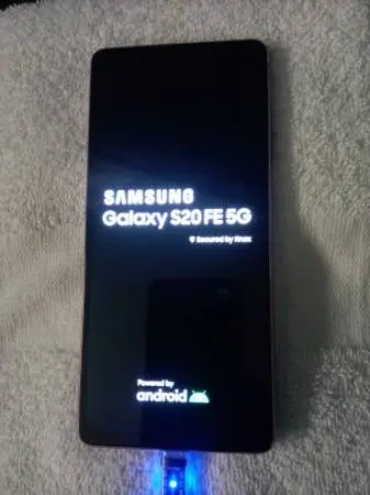 SAMSUNG  S20 FE 5G  FACTORY UNLOCKED-NEW