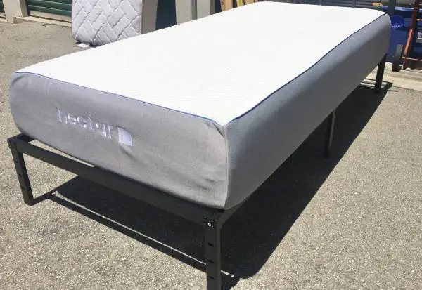 ••••Twin Bed Mattress & Base ••••