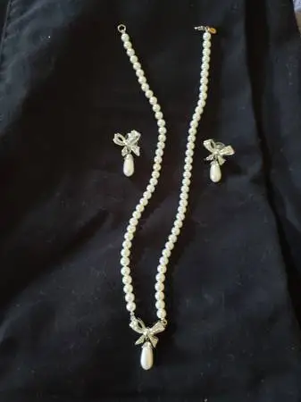 Faux Pearls and Rhinestones Set