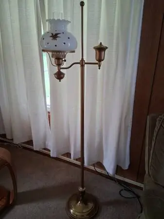Floor lamp