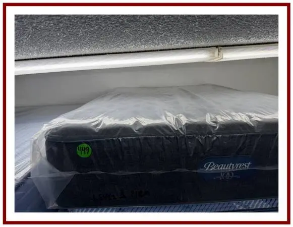 FULL SIZE SIMMONS BEAUTYREST LEVEL 1 (FIRM) MATTRESS & BOX BED