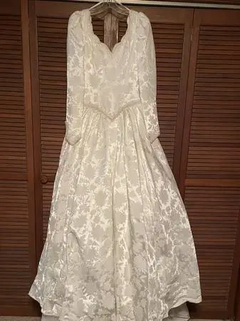 Wedding dress