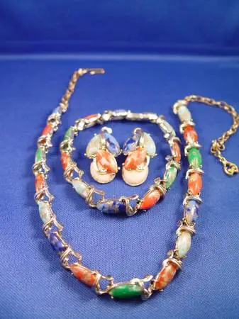 📿Vintage Antique Resin Costume Jewelry Set Necklace Earrings Bracelet