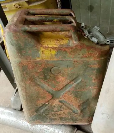 Metal gas container USA 20-5-51