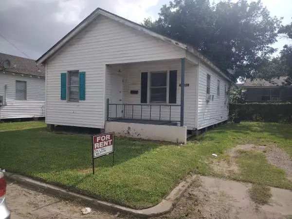 Nice!! 2/1 House $1300