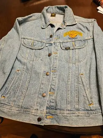 Vintage Womens Lee Jean Jacket. Size Medium. George Washington Basket