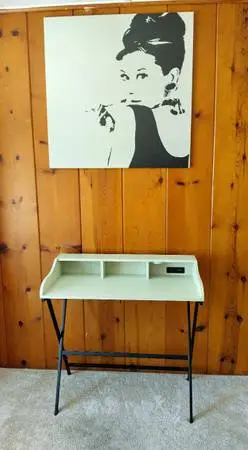 Desk/Vanity/Make-up with Power Outlet!