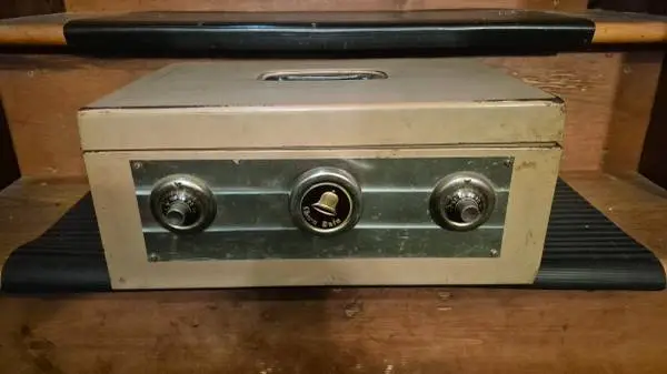 Vintage Cash Alarm Safe/Lock Box