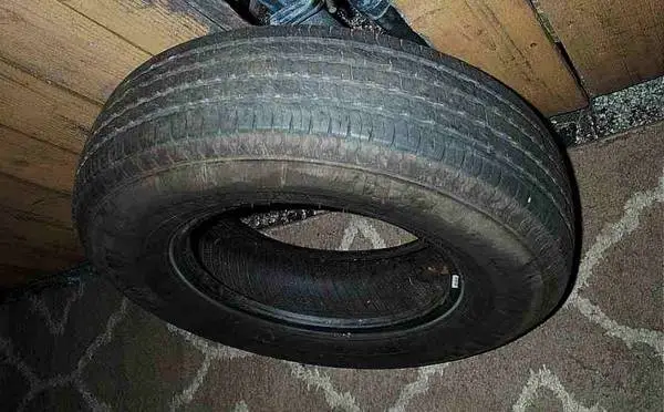 TIRE TRAILER KING RST ST225/75R15 or ST 225/75R15 80 PSI 117/112M Used
