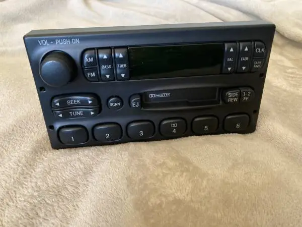 Ford Radio