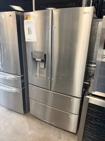 New lg refrigerator 4 door- 28 cu ft