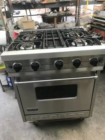30 Viking Stainless Range, stove,  dual fuel, ovnen 220 volt.