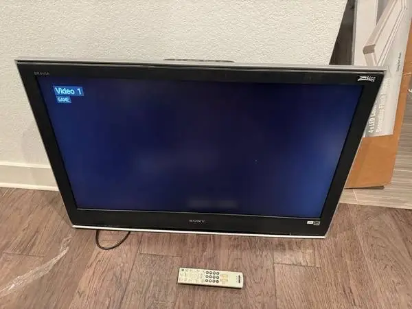 USED SONY TV With Remote