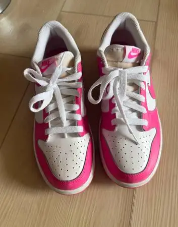 Nike Dunk Low Nike Dunk Low Fuchsia Pink Size 7Y Grade School