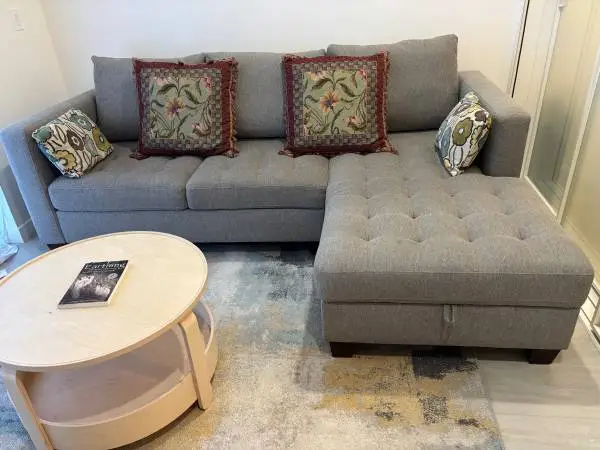 SOFA FOR SALE $450.00 SOFA DE VENTA $450.00