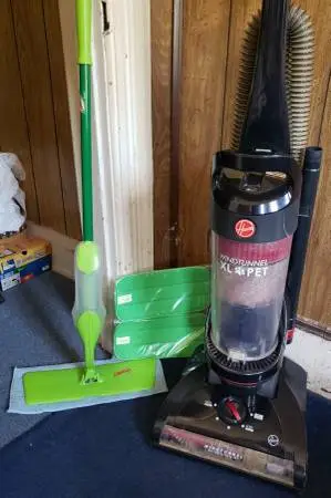 Hoover XL PET and Libman Spray Mop